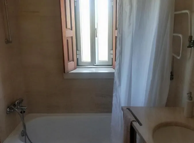 Aqc - A Quinta Chama カルダス・ダ・ライーニャ